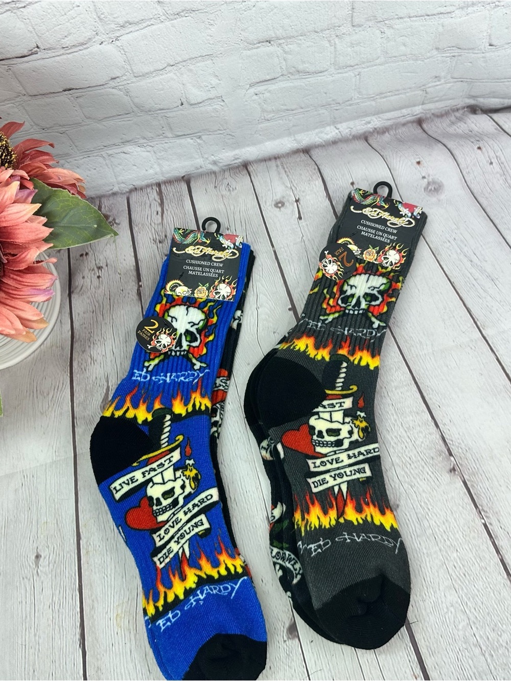 NWT Ed Hardy cushioned Crew Socks unisex streetwear urban skulls whimsigoth edgy